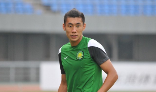 mk体育官方网站入口35岁前国脚张呈栋加盟青岛西海岸