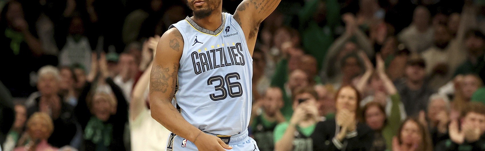 mk体育在线登录入口饱受伤病困扰！斯玛特灰熊生涯一个半赛季只打了39场 场均11.6分