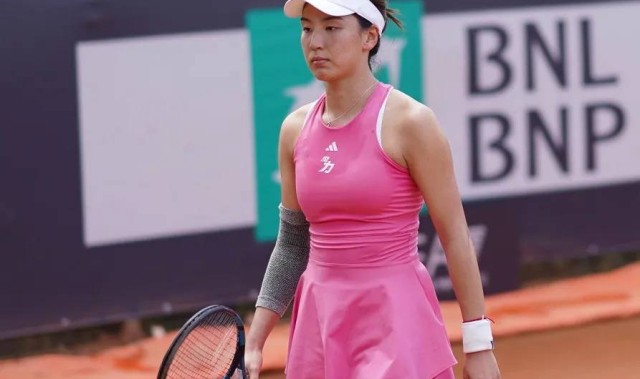 1-2！0-2！中国金花全输了，5人一轮游，郑钦文又成独苗