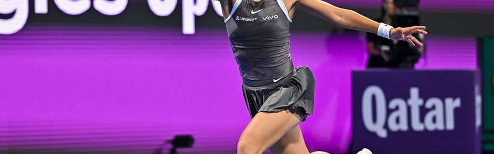 郑钦文将战前世界第1阿扎伦卡 此前两次交手均输球