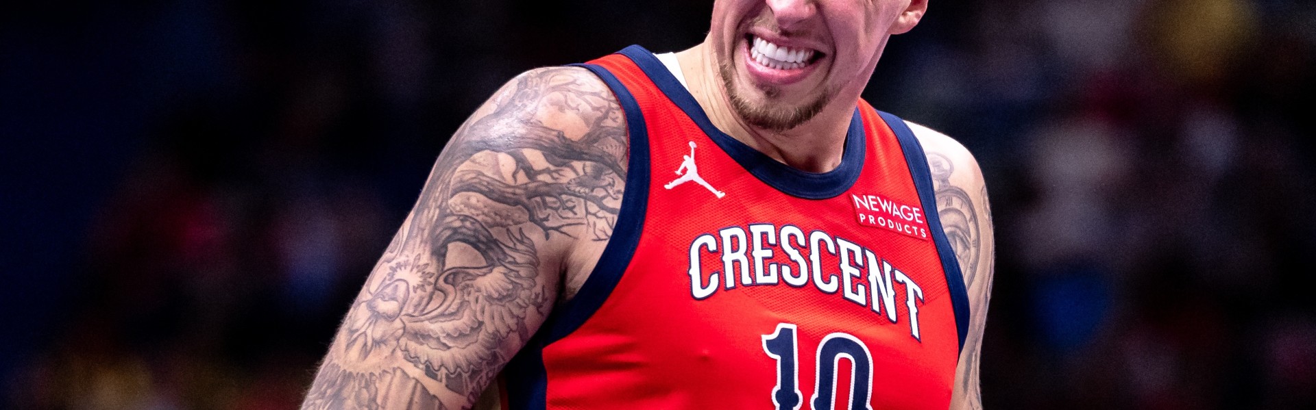 mk体育app官网省钱了！薪资专家：在交易走泰斯后 鹈鹕总薪资已低至奢侈税线下