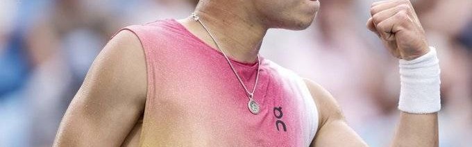 澳网男单四强出炉：辛纳硬地大满贯19连胜，德约强势冲25冠