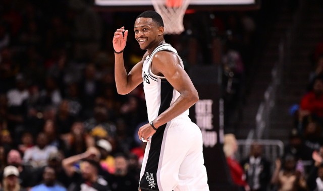 mk体育app官网武圣：福克斯是更强版本的托尼-帕克 他的得分和运动能力更好