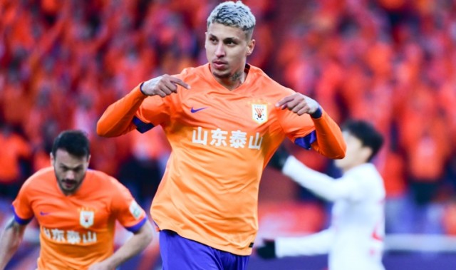 mk体育在线官网鲁媒：泰山队热身赛五名外援全部亮相，5日返回济南备战亚冠