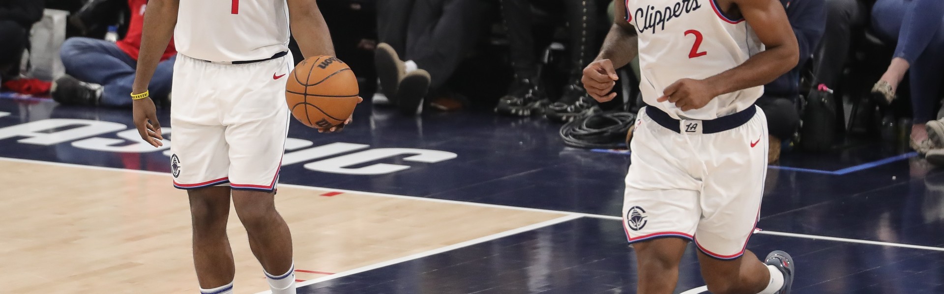 mk体育在线登录入口本季小卡出战时 哈登场均22.4分5.7板11.1助 命中率更高/失误更少