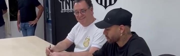 mk体育app官网喜剧效果满分🤣内马尔签合同时签字笔出问题，现场大家爆笑！