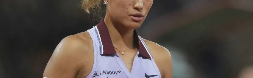 法网连爆冷门！4位种子惨遭淘汰，郑钦文保送16强，组委会被打脸