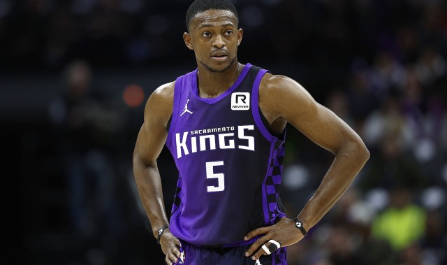 mk体育官方网站入口福克斯告别国王队：始于19岁的青春 止于27岁的告别 感恩萨城❤️