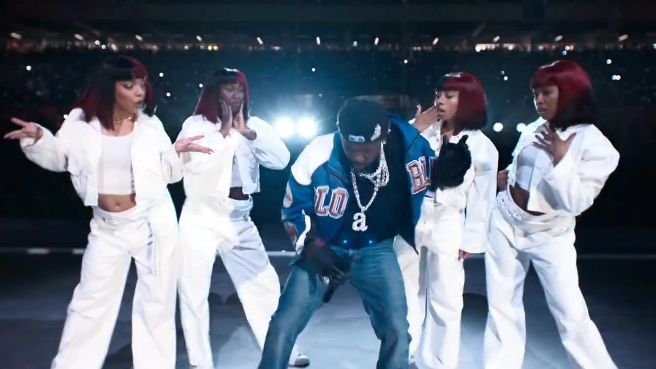 mk体育官方网站入口嘻哈天王！肯德里克-拉马尔带来超级碗中场秀，演唱了NOT LIKE US