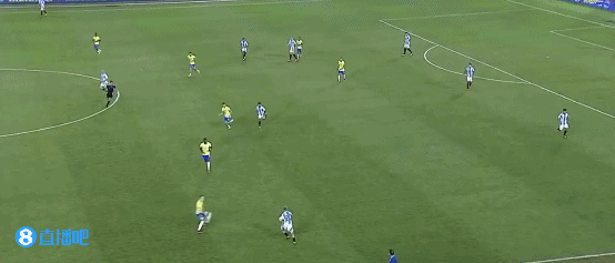 mk体育平台网页版入口挑衅！巴西U20球员赛中凶狠犯规，赛后对阿根廷球迷指着队徽比划5